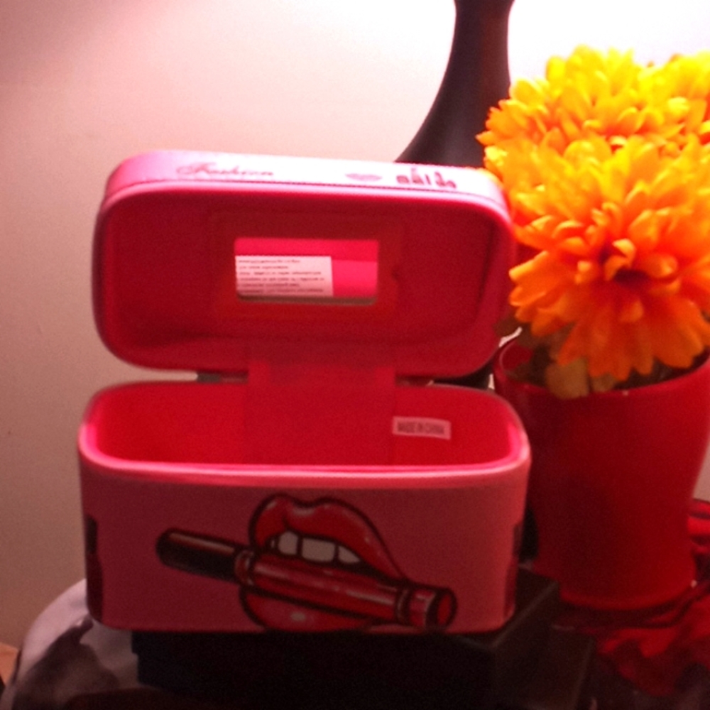 Make up box